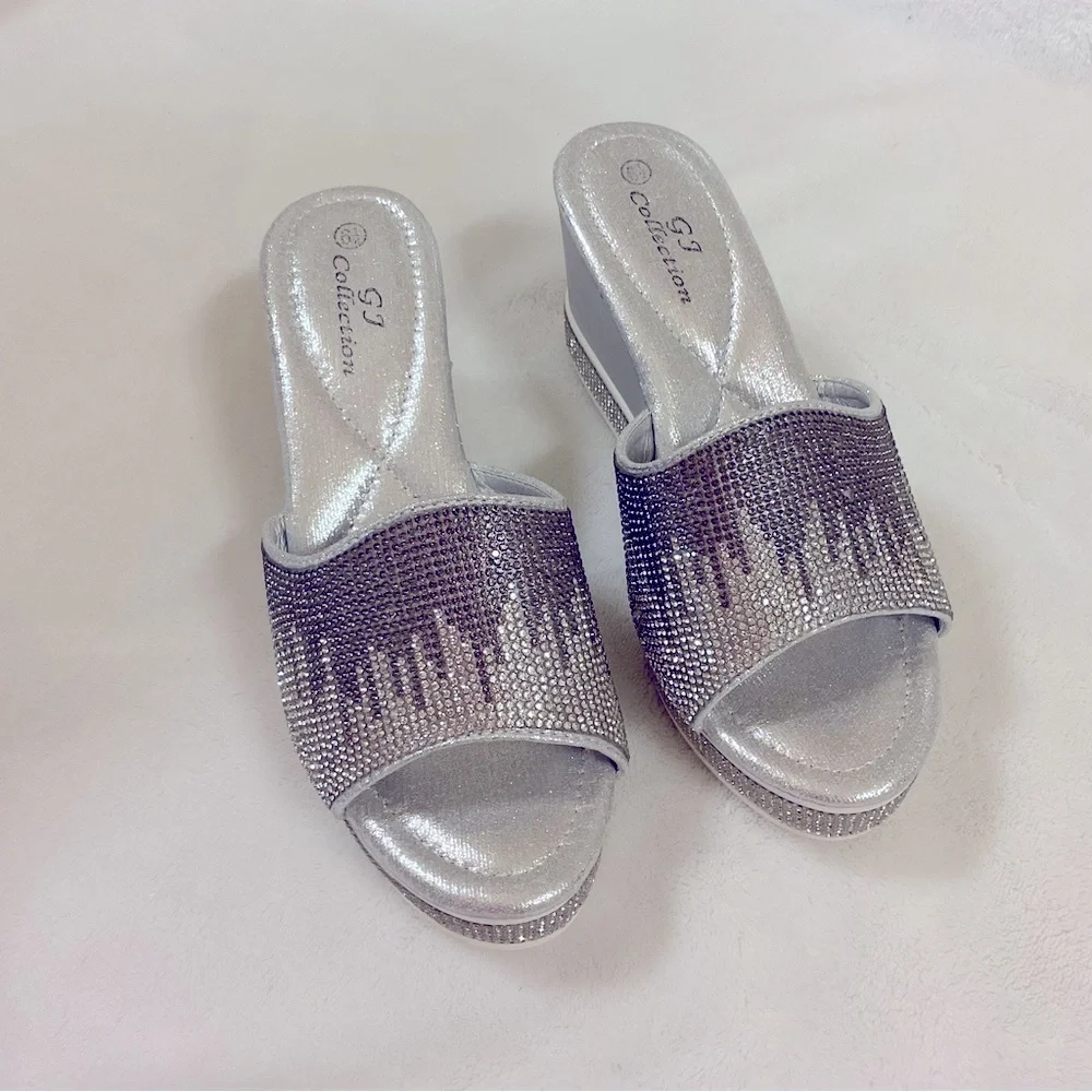 GJ Collection Silver Rhinestone Wedge Sandals Size 6.5 NWOT